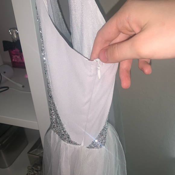 Sequined and tule maxi dress - Picture 2 of 4